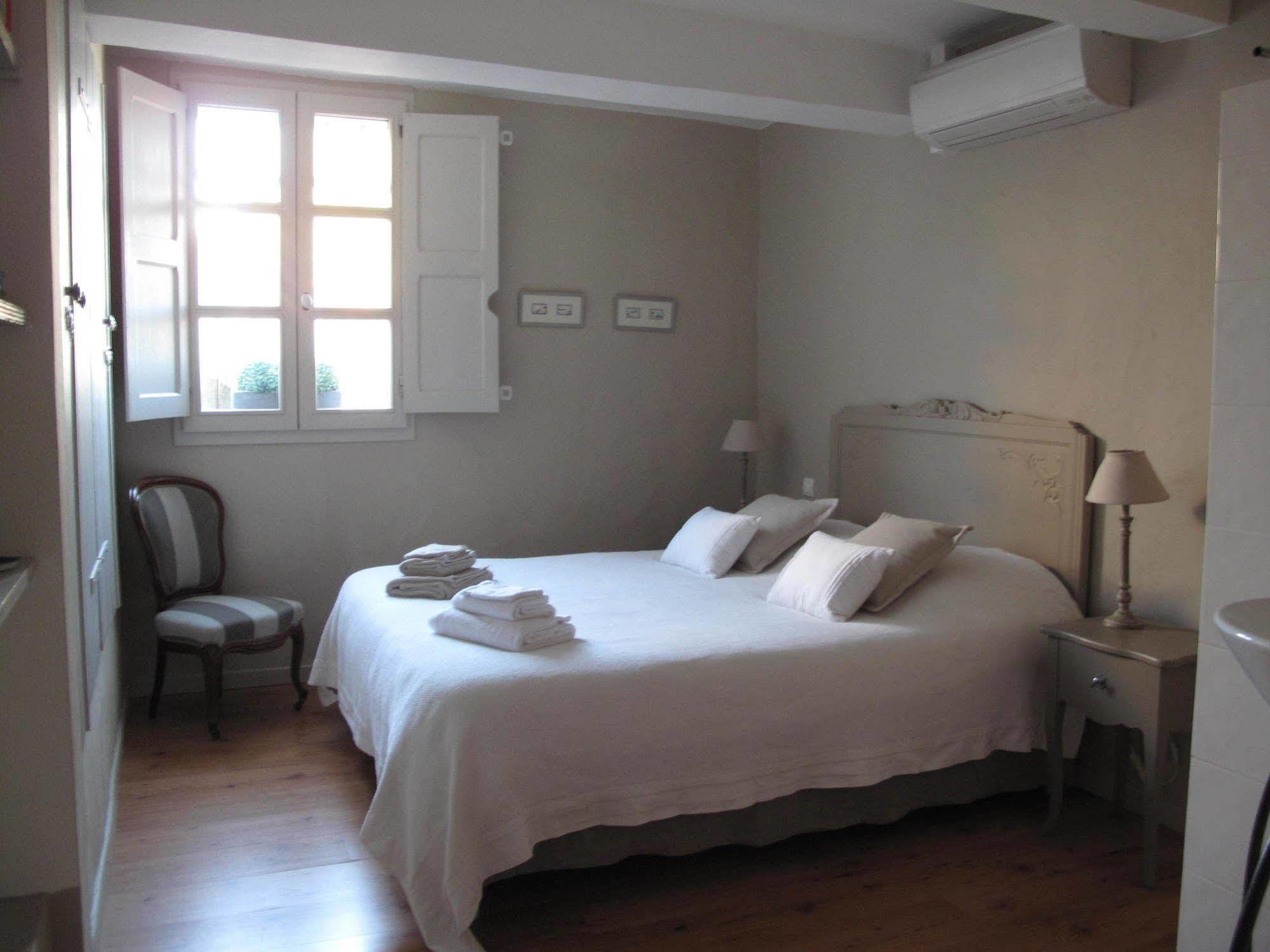 Le Mas De L'Olivier Hotel Loriol-du-Comtat Kültér fotó