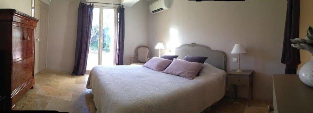 Le Mas De L'Olivier Hotel Loriol-du-Comtat Kültér fotó